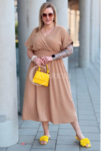 Kleid in Karamell – Große Größen | Cavaricci.de