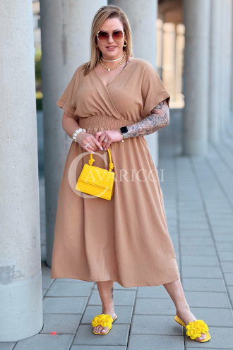 Kleid in Karamell – Große Größen | Cavaricci.de