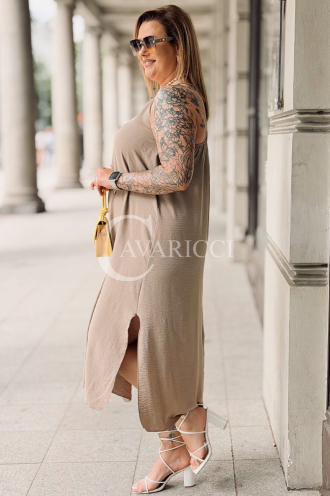 Kleid in Taupe – Große Größen | Cavaricci.de