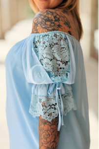 Bluse in Hellblau – Große Größen | Cavaricci.de