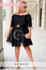 Kleid NORA – Chiffon-Schnitt mit Spitze, spanischer Ausschnitt und taillenbetonte Gummierung Farbe Schwarz