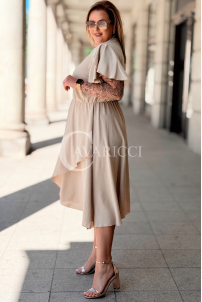 Kleid FIORELLA Beige – Asymmetrischer Saum & Wickelausschnitt