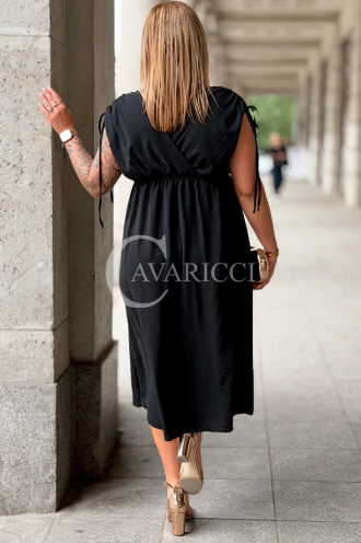 TUNIA Sommerkleid Schwarz mit Rose – Elegant & Bequem