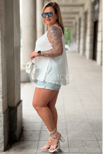 Bluse MARIELLA Ecru – Luftig & Leicht | Plus Size Mode