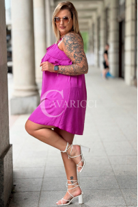 MARIETTA Kleid – Lockeres Mini mit Volant in Fuchsia