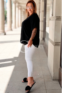 Oversize-Bluse HORTENSIA mit Schnürung in Schwarz – Plus Size