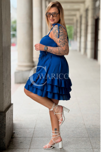 XENIA Kleid Kornblumenblau – Volants & Bindeband