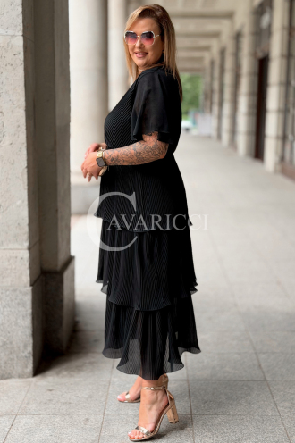 XELLA Plissiertes Midikleid mit Wickelausschnitt – Schwarz