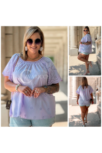 Bluse Dalila Lila – Lochstickerei & Raffung