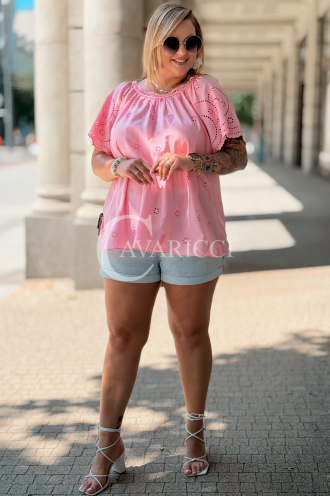 Bluse Dalila Rosa – Ajour-Stickerei & feminine Silhouette