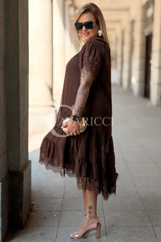Premium Kleid WINETTA – Spitze, Goldknöpfe & Wow-Effekt