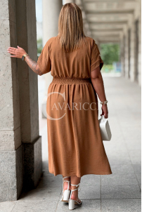 Kleid SORENTO Karamell – V-Ausschnitt & fließender Rock