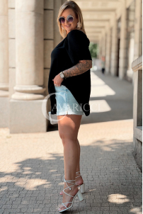Bluse Anita Schwarz – Leicht, Feminin & Bequem